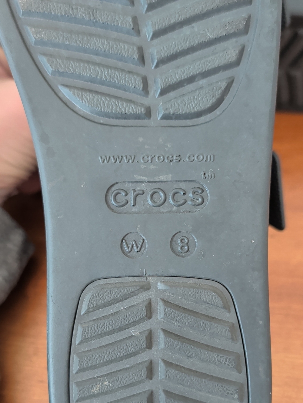 CROCS Brooklyn Buckle Low Wedge Sandal - Size 8 - Picture 9 of 11